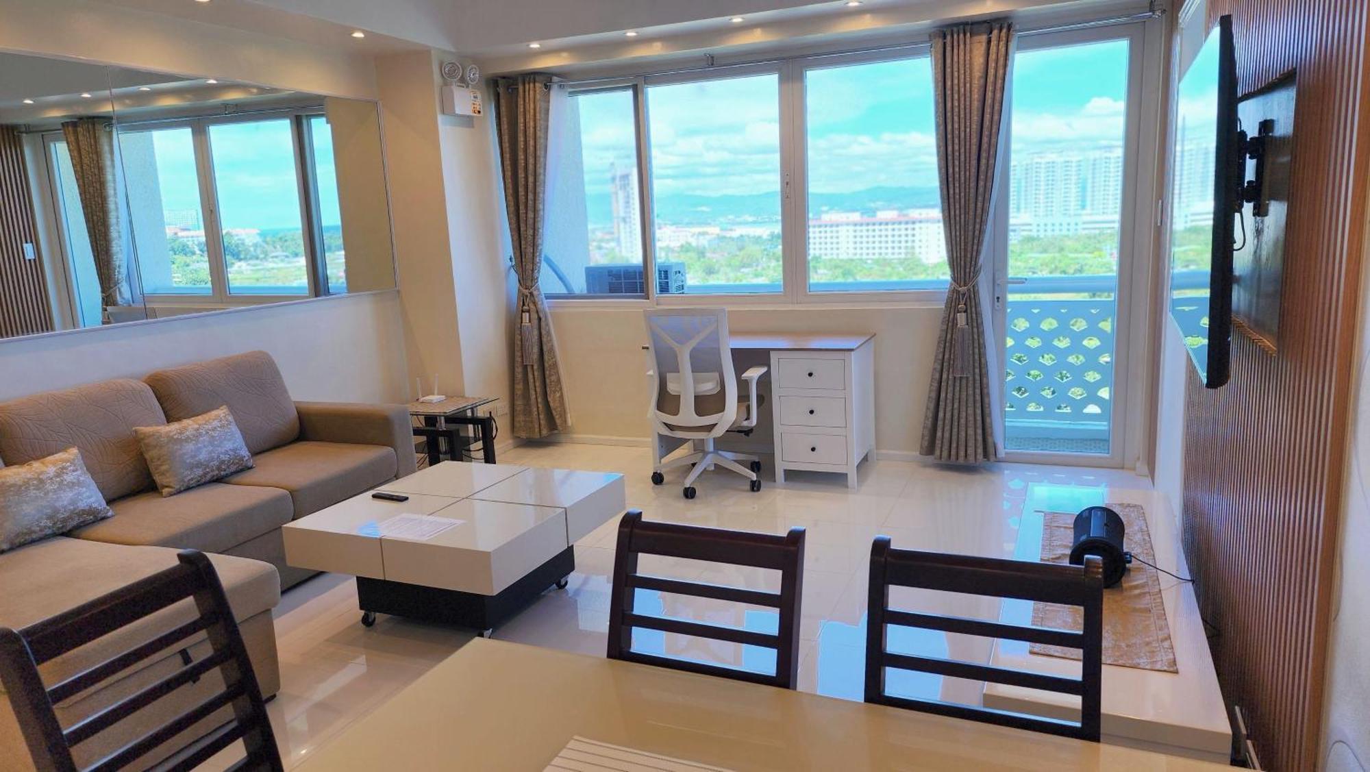 La Mirada Residences Lapu-Lapu City Eksteriør bilde